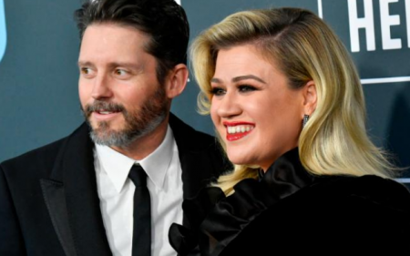 Kelly Clarkson 'unquestionably didn't see anything coming that came' 